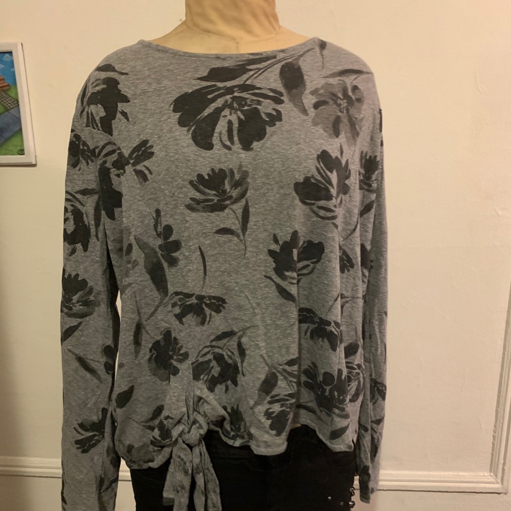 Floral T